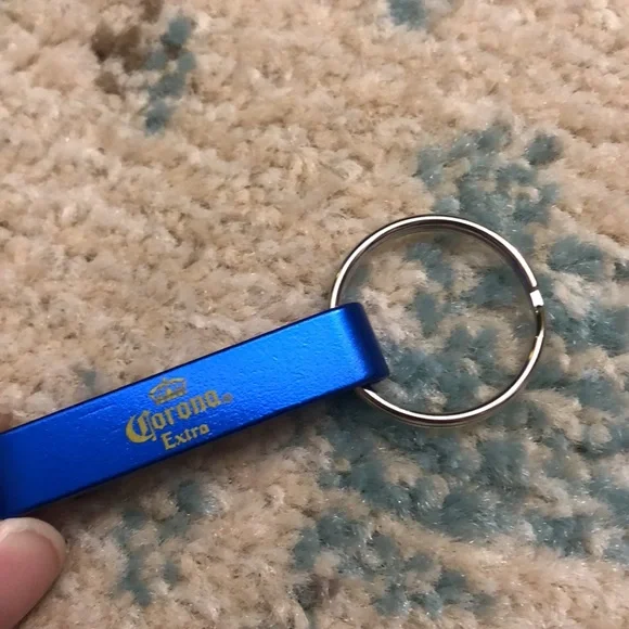 🍀 4/$5! NWT! Corona beer opener keychain! - Picture 5 of 7